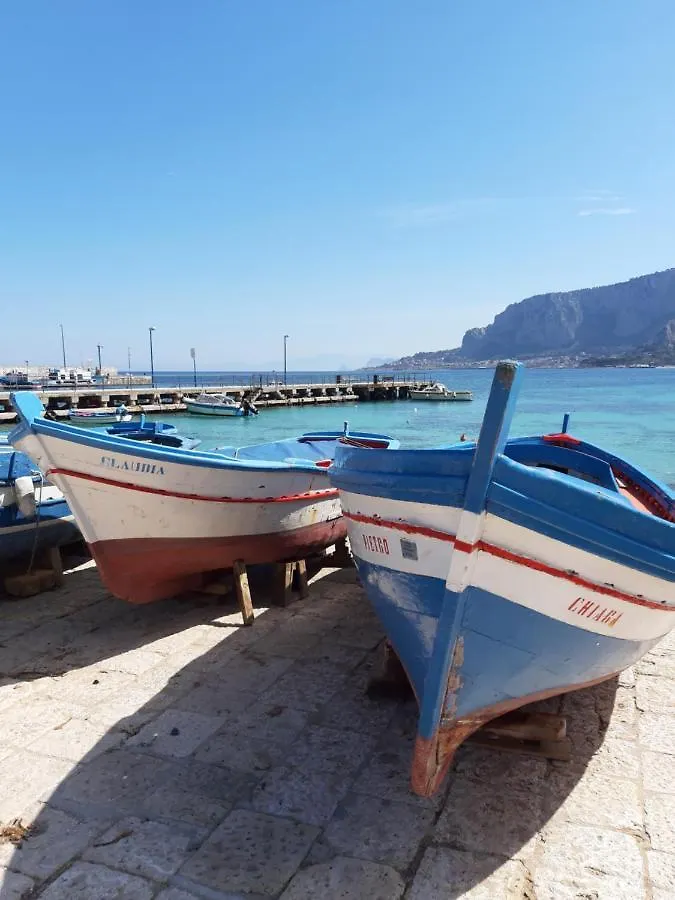 Mondello Sabrina Apartments 0*,